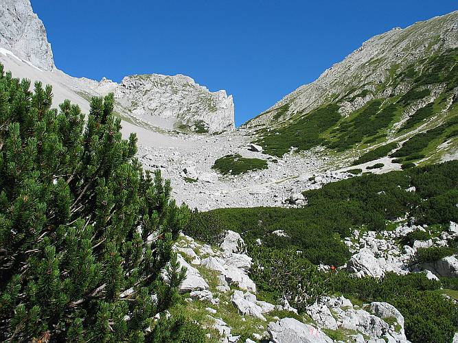 26 Aufstieg ueber das Rauchkar zum Tor